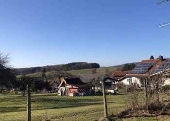 Blick-aus-dem-Garten